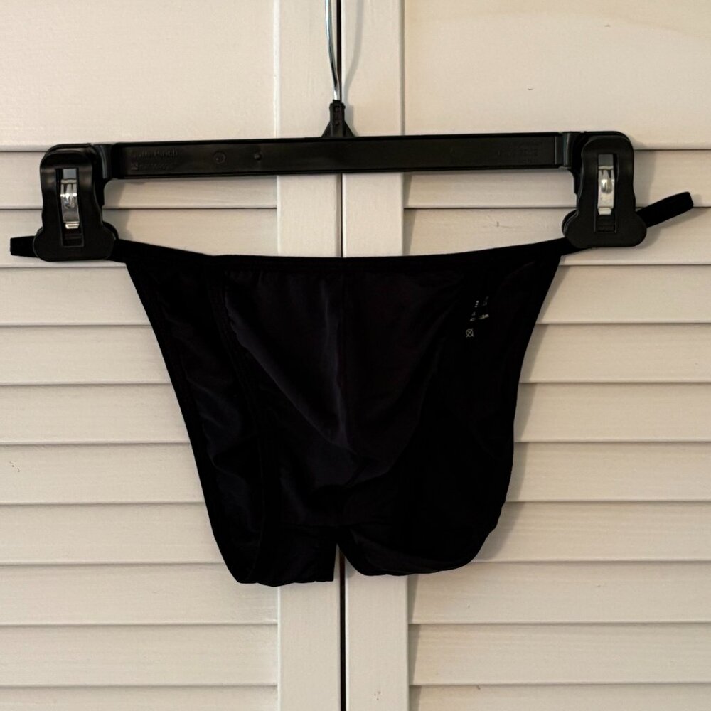 String Bikini with Open Back - Picture 2 of 3